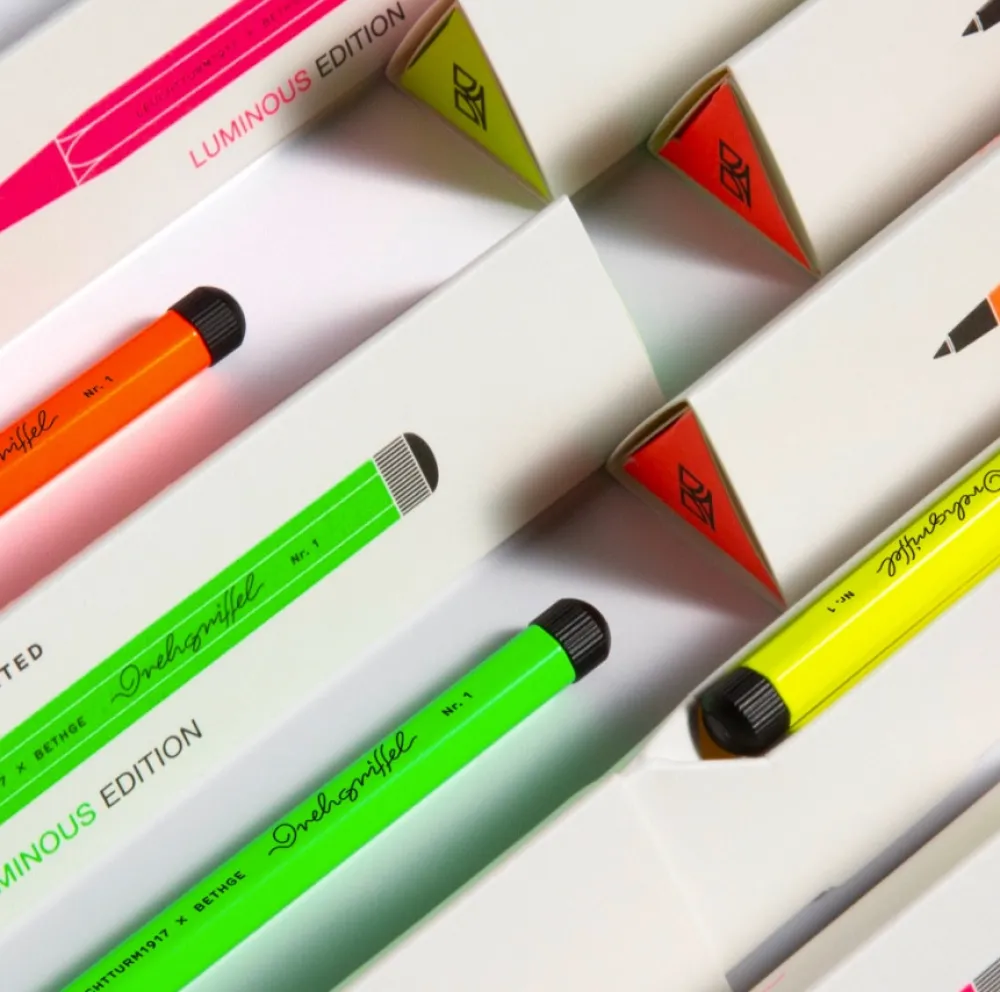 Leuchtturm1917 Długopis Drehgriffel Nr. 1 Luminous Limited Edition - - Pink > Długopisy