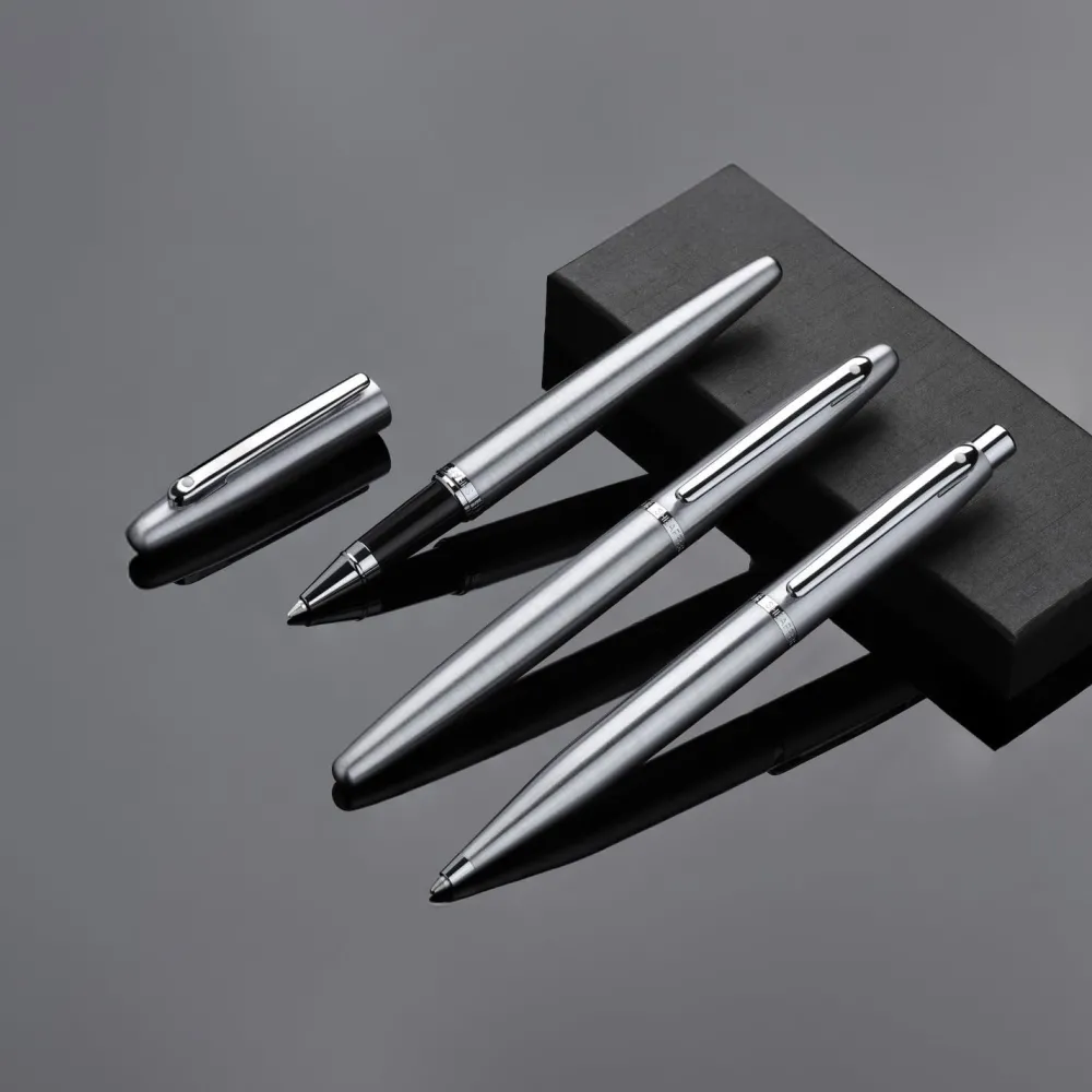 Sheaffer Długopis VFM - - Polished Chrome
