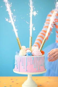 PartyDeco Fontanny tortowe - złote, gwiazdki, 12 cm, 12 szt. ><noscript><img width=