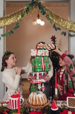 PartyDeco Girlanda dekoracyjna Jemioła - zielona, 1,5 m