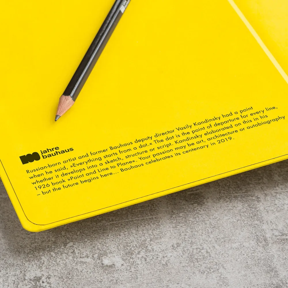 Leuchtturm1917 Notatnik Bauhaus - - Red, w kropki, twarda okładka, A5