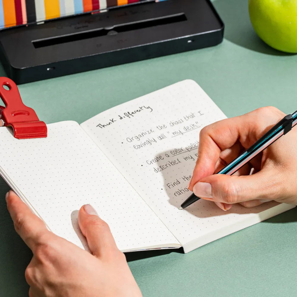 Caran d'Ache Notatnik w kropki Special Edition Paul Smith A6 - - czarny > Notatniki W Kropki