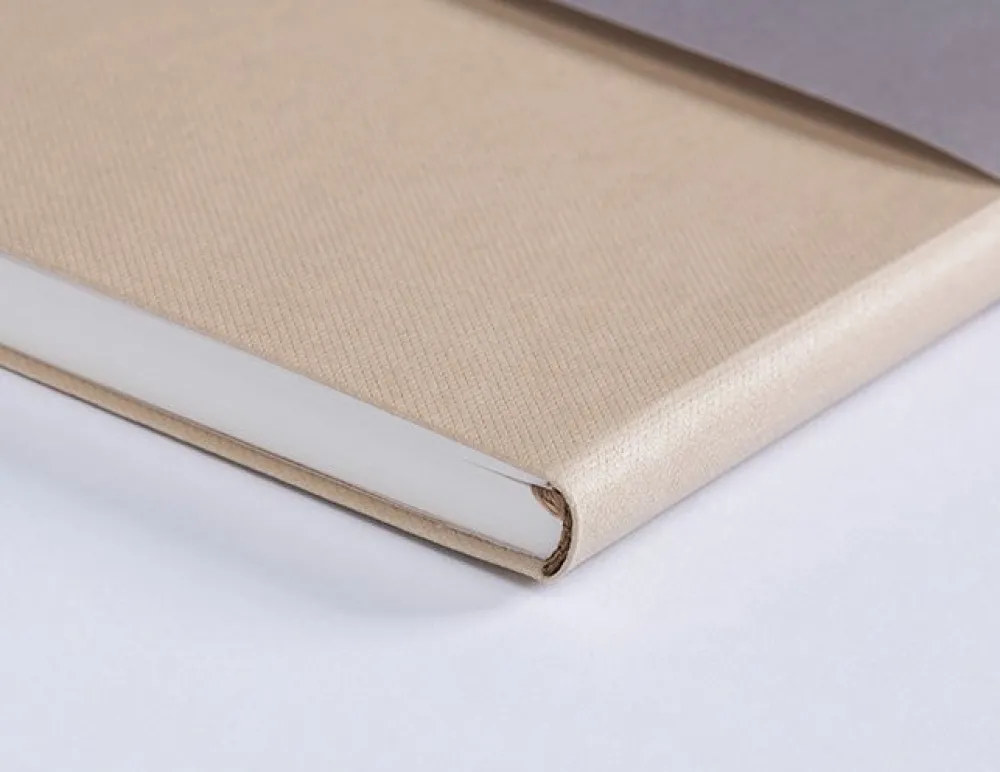 Gmund Notes w kropki Mono - - Oat 115 g 112 ark.