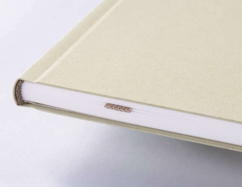 Gmund Notes w kropki Mono - - Pistacchio 115 g 112 ark.