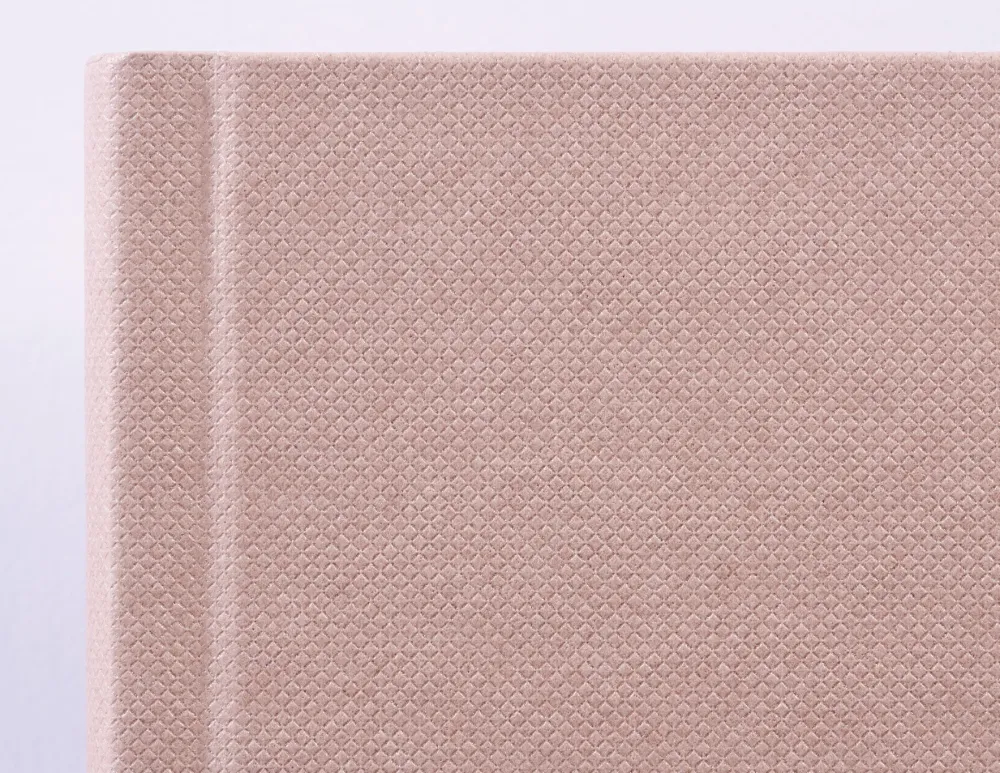 Gmund Notes w kropki Mono - - Rouge 115 g 112 ark. > Notatniki W Kropki
