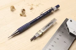 Pentel Ołówek automatyczny AM13 z grafitami - - czarny, 1,3 mm, HB