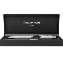 Caran d'Ache Ołówek Ecridor Damier w etui - - Platinum 0,7 mm