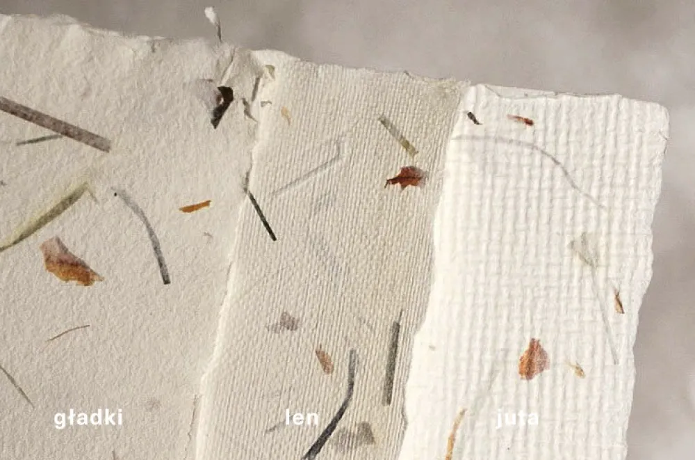 Kalander Papier czerpany - - cebula i trawa, gładki, A4 > Papiery Czerpane