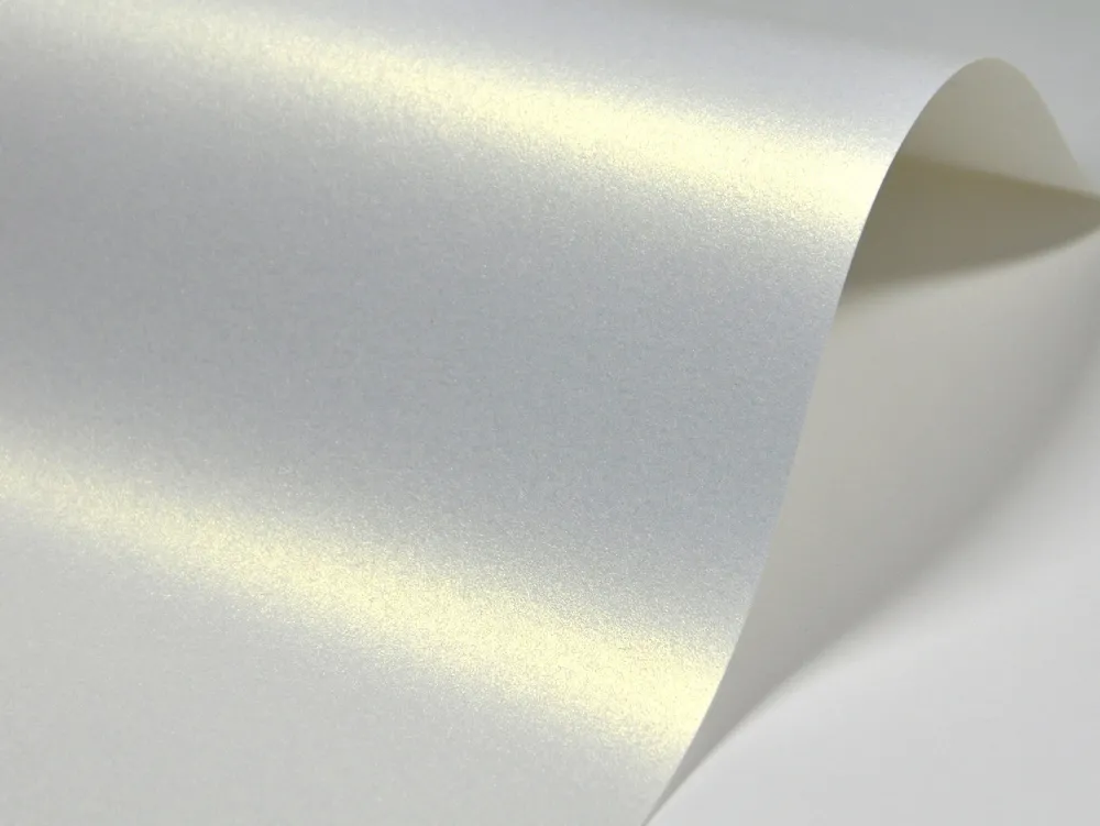 Favini Papier Majestic 250g - Light Gold jasnozłoty A4 > Papiery Metalizowane