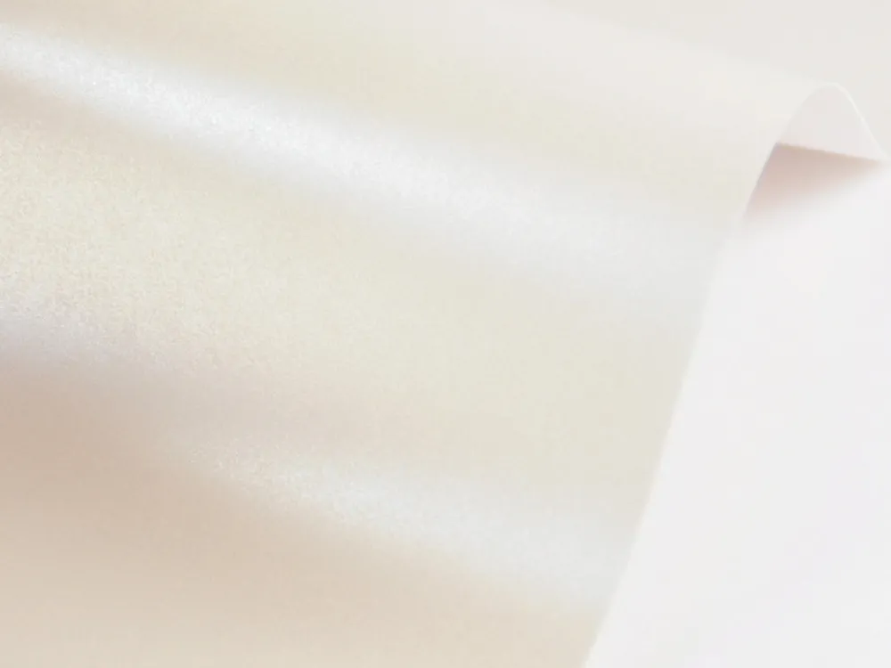 Fedrigoni Papier Sirio Pearl 125g - Oyster Shell kremowy A4 > Papiery Metalizowane