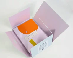 The Completist. Planer tygodniowy Fete No.1 A6 - - 90 g/m2 > Planery Niedatowane
