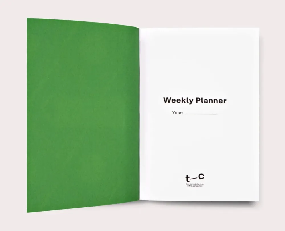 The Completist. Planer tygodniowy niedatowany Freya No.1 A6 - > Planery Niedatowane