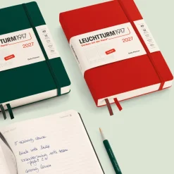 Leuchtturm1917 Planer tygodniowy z notatnikiem w linie 2027 - - Port Red A5