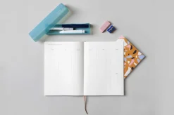 Papierniczeni Planner niedatowany Klasyk - - ziemia, twarda okładka > Planery Niedatowane