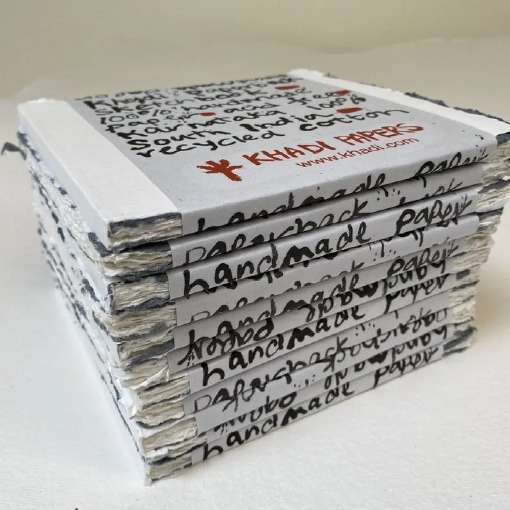 Khadi Papers Szkicownik 100% bawełny 150 g - - 15 x 15 cm 15 ark.