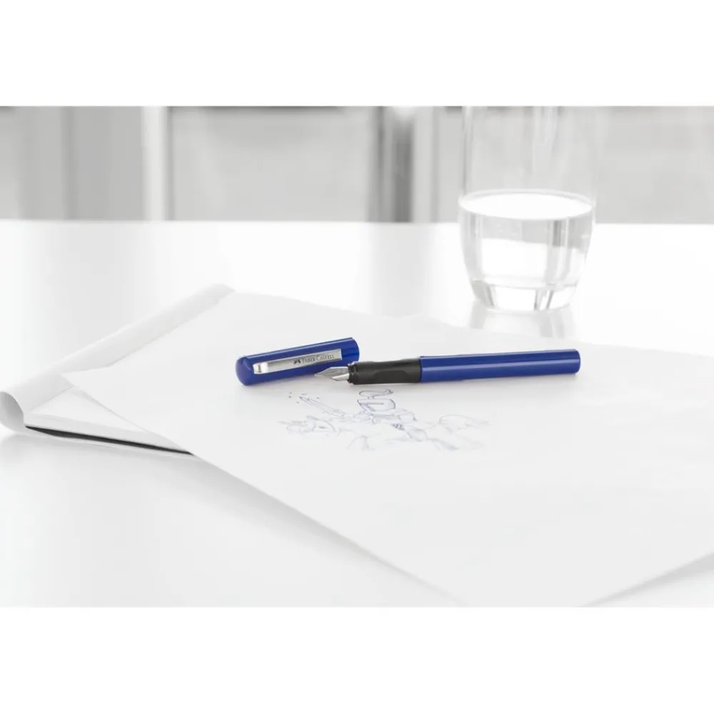 Faber-Castell Szkolne pióro wieczne z wkładami - - niebieskie, M > Pióra Wieczne
