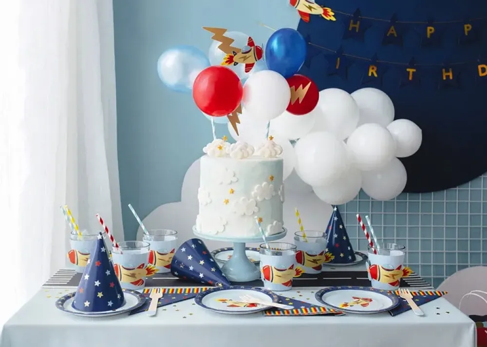 PartyDeco Talerzyki papierowe Samolot - niebieskie, 18 cm, 6 szt. > Talerzyki Papierowe