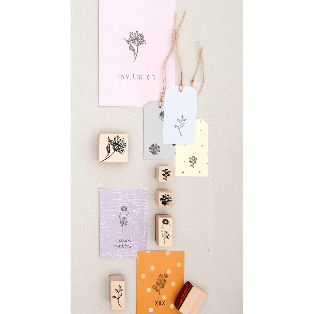 Rico Design Zestaw drewnianych stempli - Paper Poetry - kwiaty, 6 szt. > Tusze I Stemple